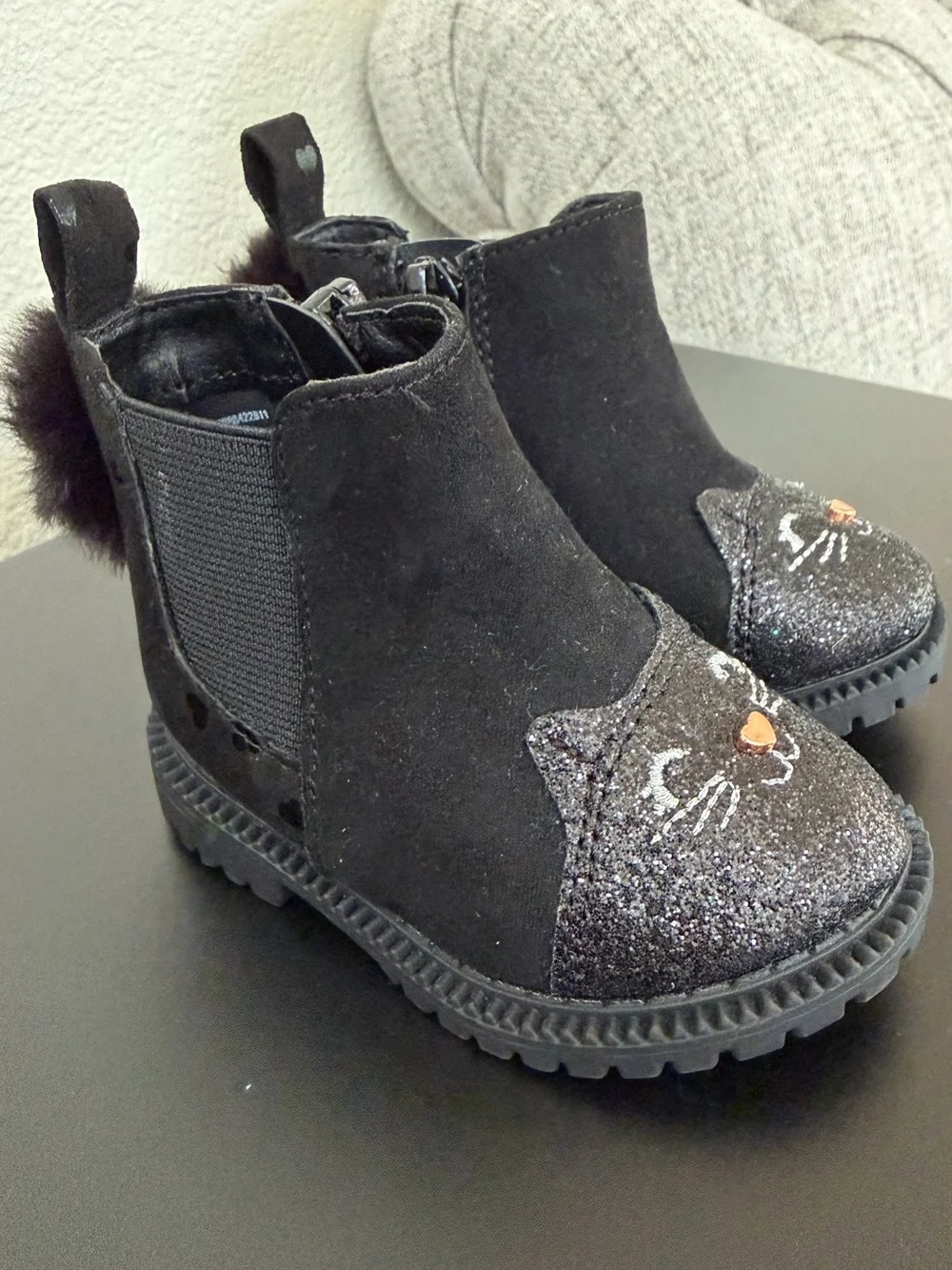 wonder nation Black Glitter Cat Accent Chelsea Boots